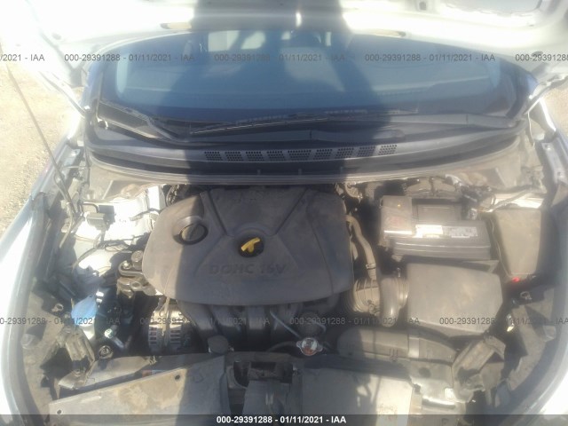 Photo 9 VIN: 5NPDH4AE7GH698955 - HYUNDAI ELANTRA 