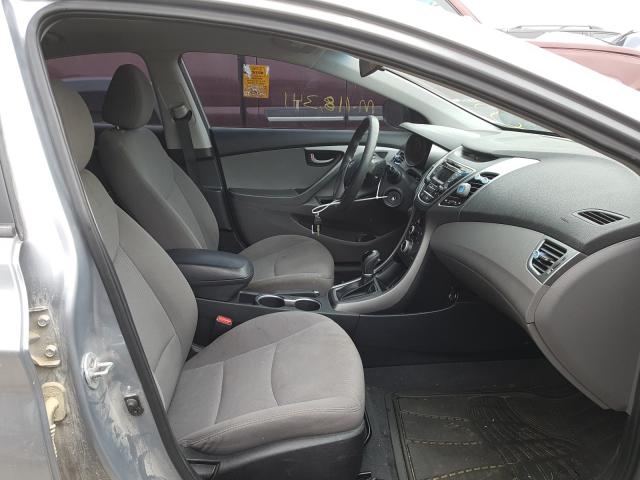 Photo 4 VIN: 5NPDH4AE7GH700963 - HYUNDAI ELANTRA SE 