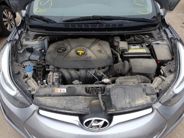 Photo 6 VIN: 5NPDH4AE7GH700963 - HYUNDAI ELANTRA SE 