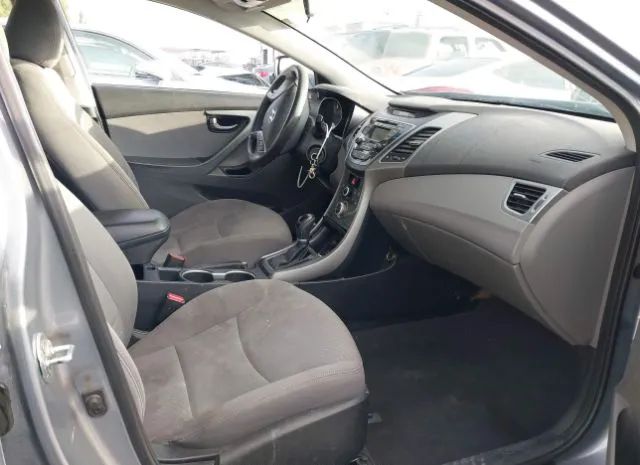 Photo 4 VIN: 5NPDH4AE7GH709078 - HYUNDAI ELANTRA 