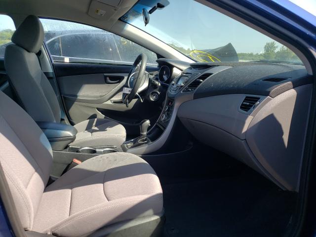 Photo 4 VIN: 5NPDH4AE7GH712126 - HYUNDAI ELANTRA SE 