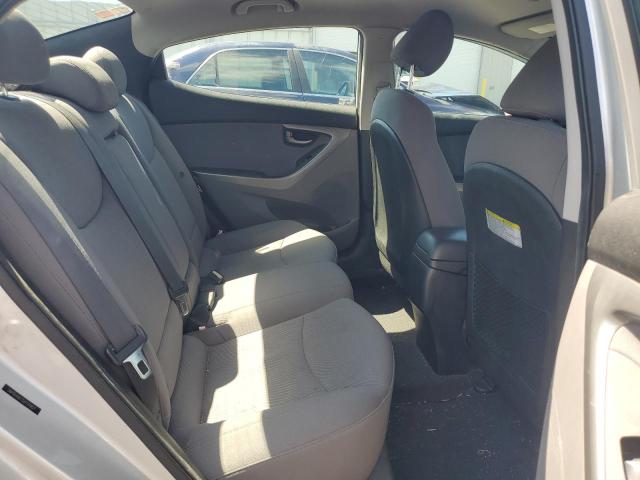 Photo 9 VIN: 5NPDH4AE7GH721957 - HYUNDAI ELANTRA SE 