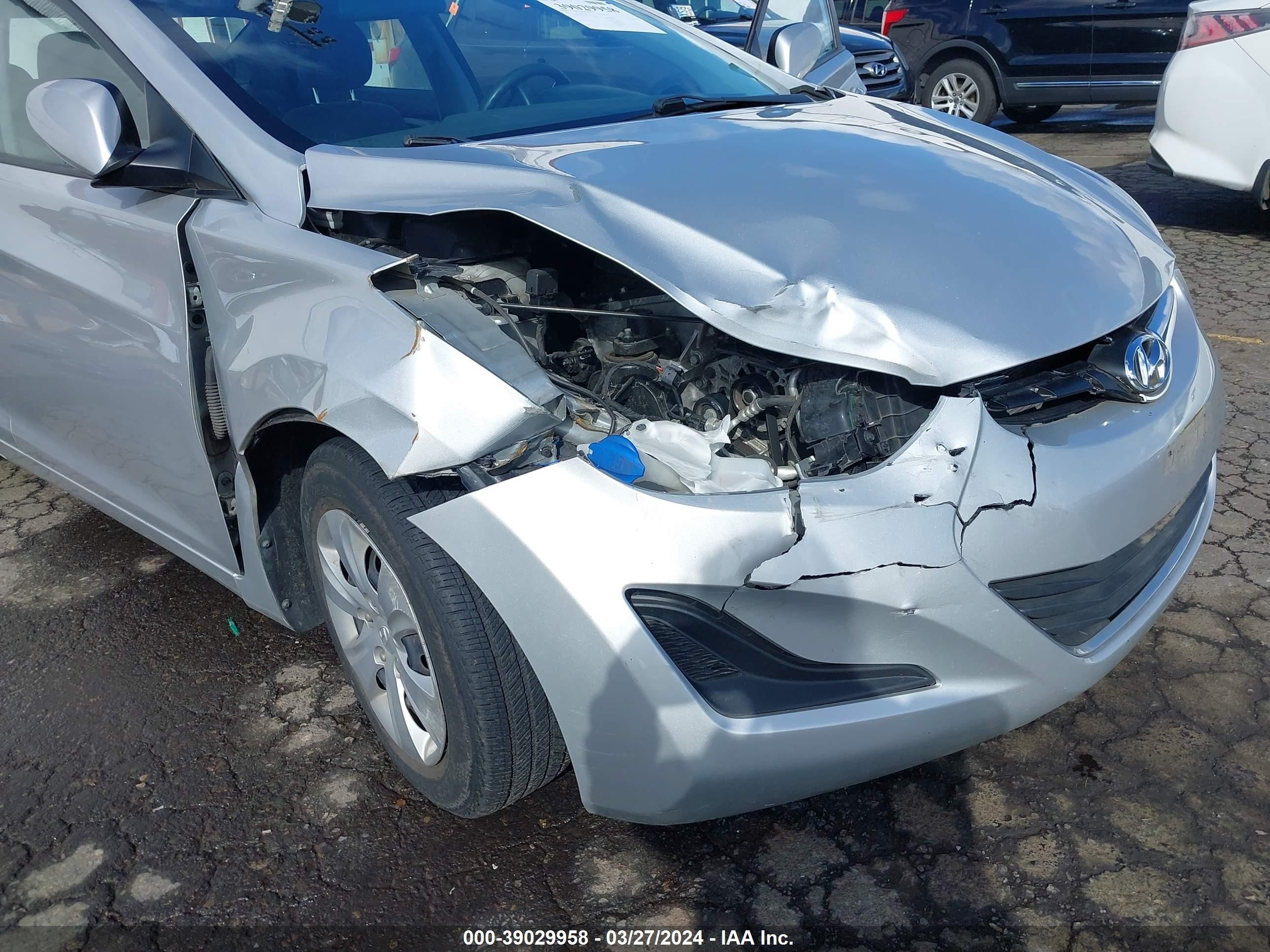 Photo 5 VIN: 5NPDH4AE7GH730769 - HYUNDAI ELANTRA 