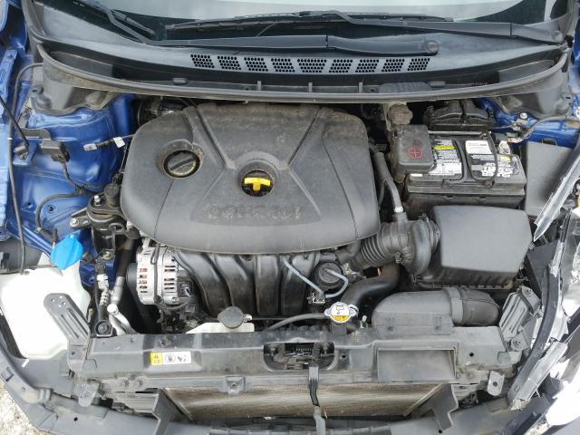 Photo 6 VIN: 5NPDH4AE7GH745739 - HYUNDAI ELANTRA SE 