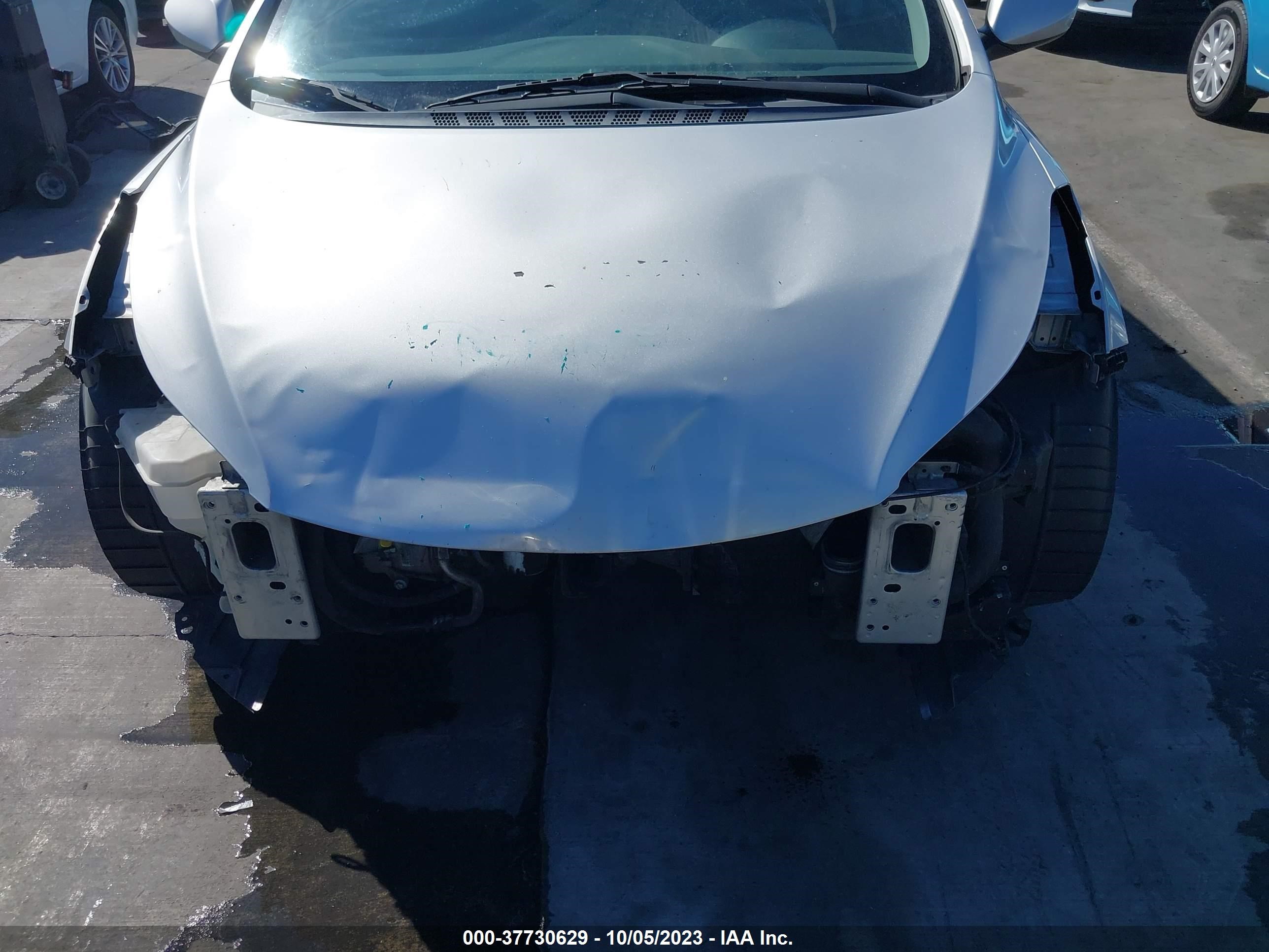 Photo 12 VIN: 5NPDH4AE7GH748382 - HYUNDAI ELANTRA 