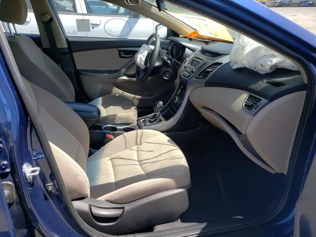 Photo 4 VIN: 5NPDH4AE7GH757888 - HYUNDAI ELANTRA SE 