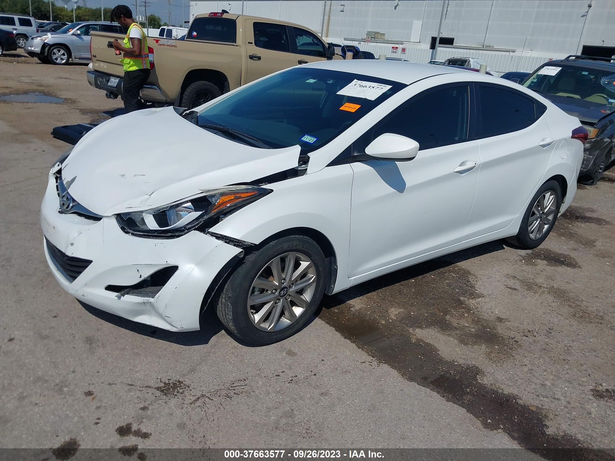 Photo 1 VIN: 5NPDH4AE7GH762282 - HYUNDAI ELANTRA 