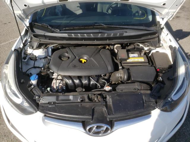 Photo 6 VIN: 5NPDH4AE7GH764775 - HYUNDAI ELANTRA SE 