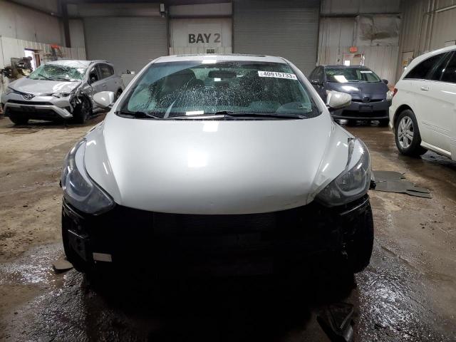 Photo 4 VIN: 5NPDH4AE7GH765201 - HYUNDAI ELANTRA SE 