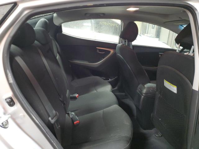 Photo 9 VIN: 5NPDH4AE7GH765201 - HYUNDAI ELANTRA SE 