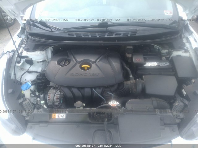 Photo 9 VIN: 5NPDH4AE7GH765229 - HYUNDAI ELANTRA 