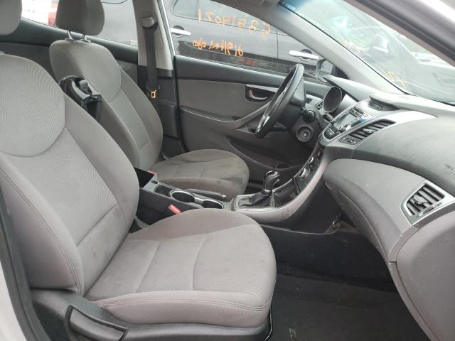 Photo 4 VIN: 5NPDH4AE7GH765926 - HYUNDAI ELANTRA SE 