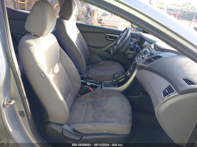 Photo 4 VIN: 5NPDH4AE7GH770835 - HYUNDAI ELANTRA 