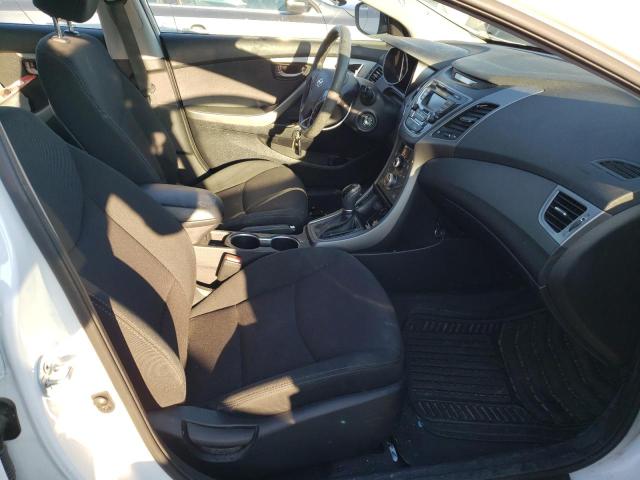 Photo 4 VIN: 5NPDH4AE7GH777610 - HYUNDAI ELANTRA SE 