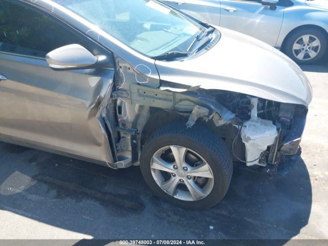 Photo 5 VIN: 5NPDH4AE7GH777767 - HYUNDAI ELANTRA 