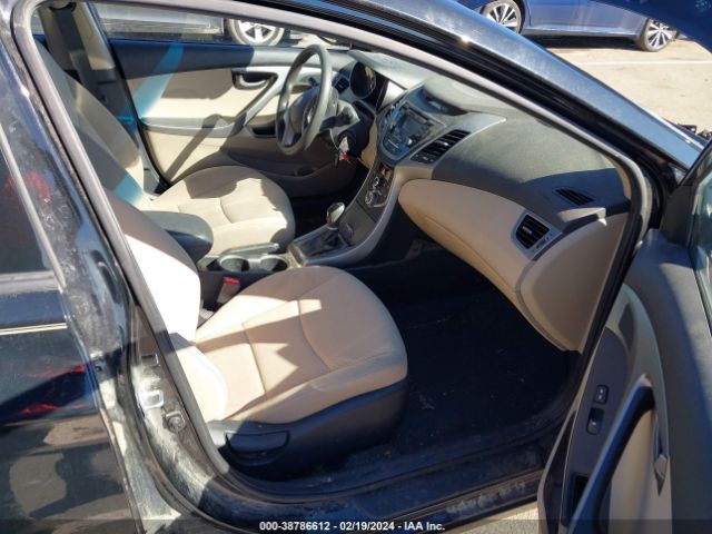 Photo 4 VIN: 5NPDH4AE7GH788042 - HYUNDAI ELANTRA 