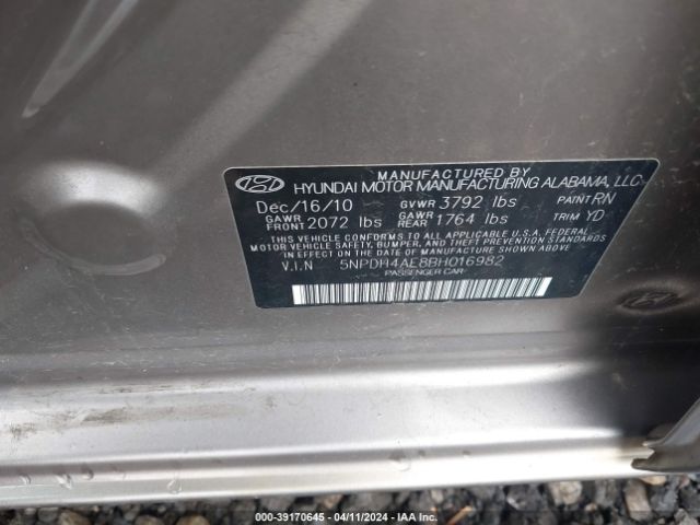 Photo 8 VIN: 5NPDH4AE8BH016982 - HYUNDAI ELANTRA 