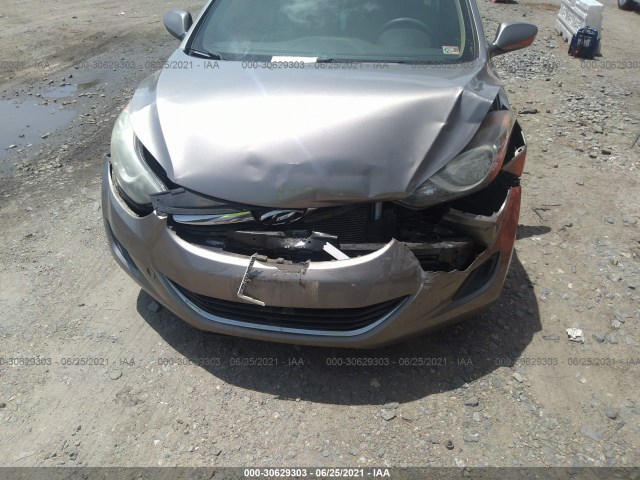 Photo 5 VIN: 5NPDH4AE8BH018425 - HYUNDAI ELANTRA 