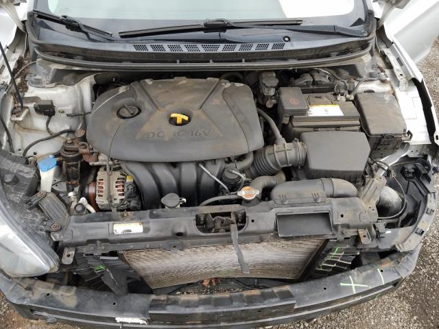 Photo 6 VIN: 5NPDH4AE8BH031532 - HYUNDAI ELANTRA 