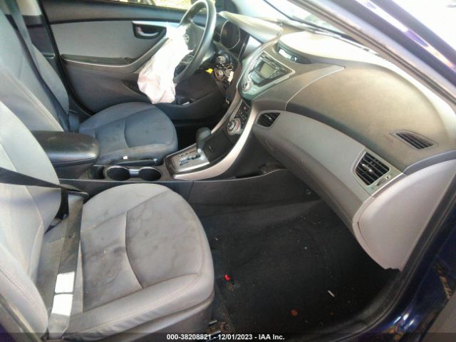 Photo 4 VIN: 5NPDH4AE8BH033586 - HYUNDAI ELANTRA 