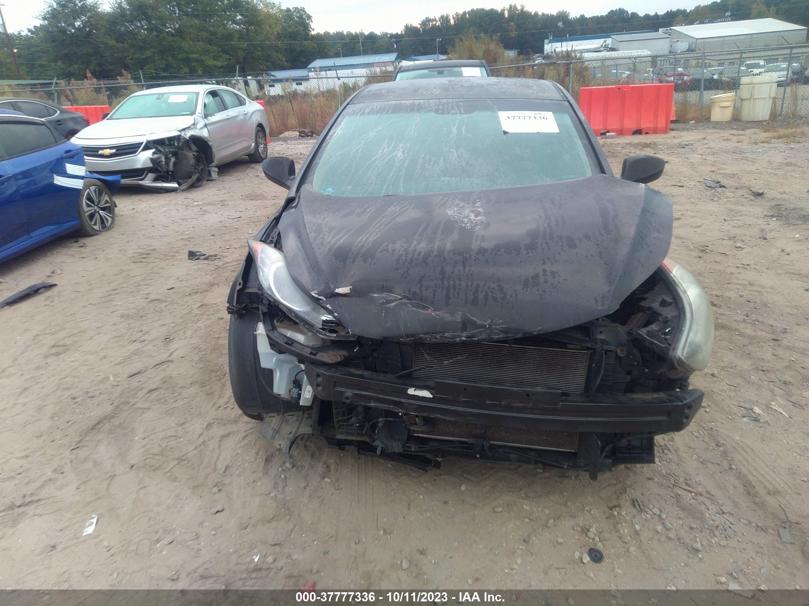 Photo 11 VIN: 5NPDH4AE8BH041591 - HYUNDAI ELANTRA 