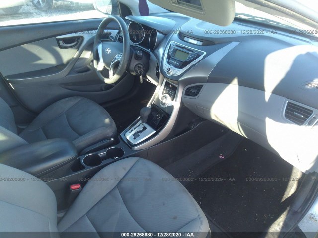 Photo 4 VIN: 5NPDH4AE8BH041820 - HYUNDAI ELANTRA 