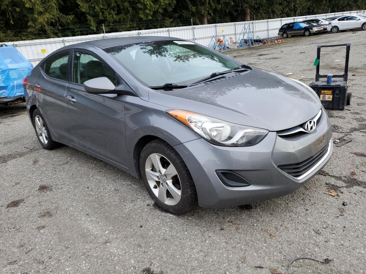 Photo 3 VIN: 5NPDH4AE8BH054423 - HYUNDAI ELANTRA 