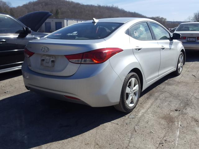 Photo 3 VIN: 5NPDH4AE8CH062765 - HYUNDAI ELANTRA GL 