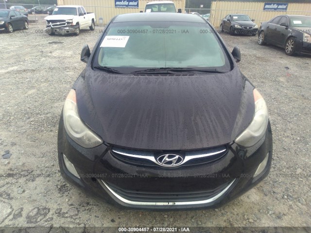 Photo 5 VIN: 5NPDH4AE8CH068856 - HYUNDAI ELANTRA 