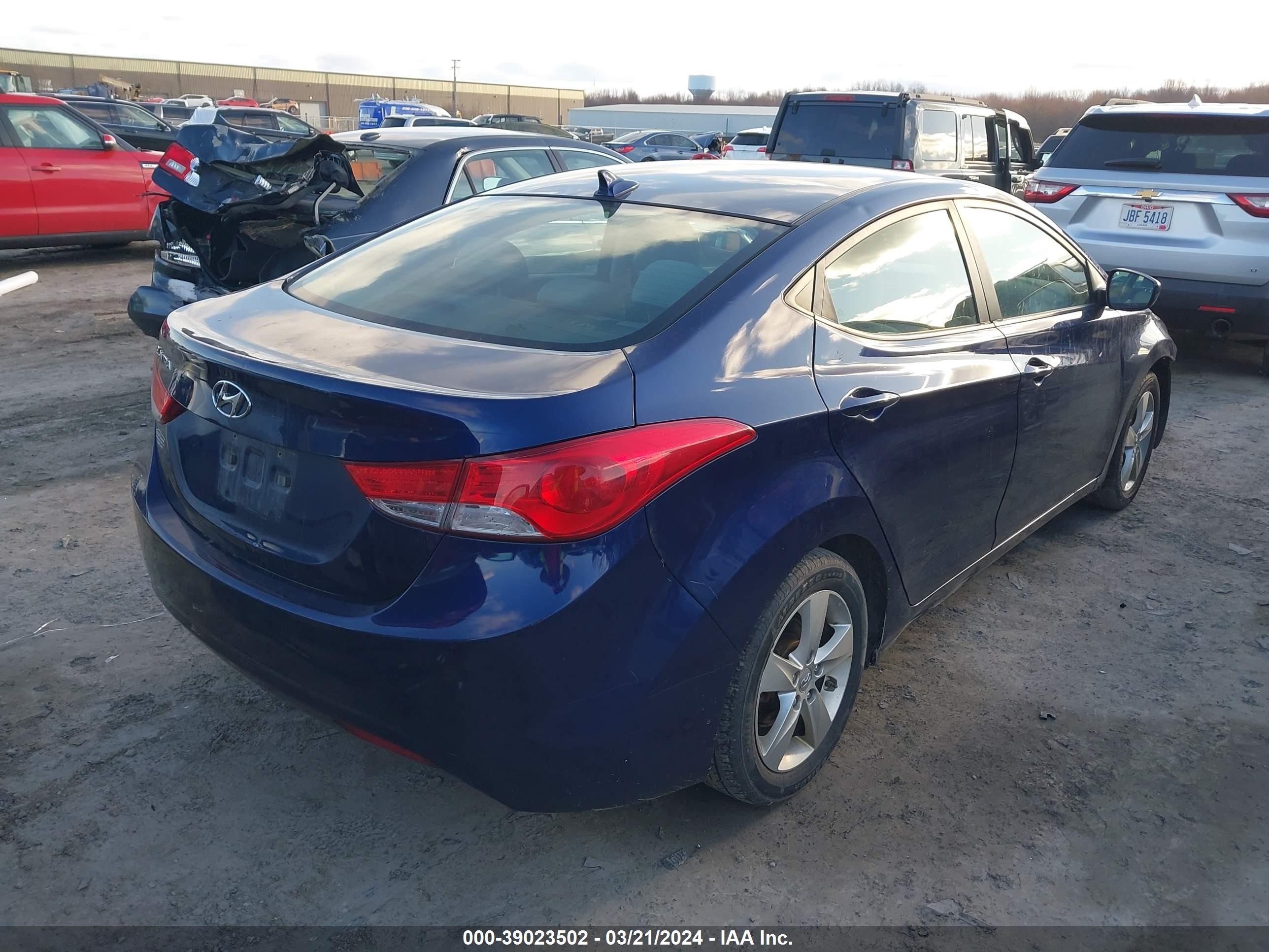 Photo 3 VIN: 5NPDH4AE8CH082644 - HYUNDAI ELANTRA 