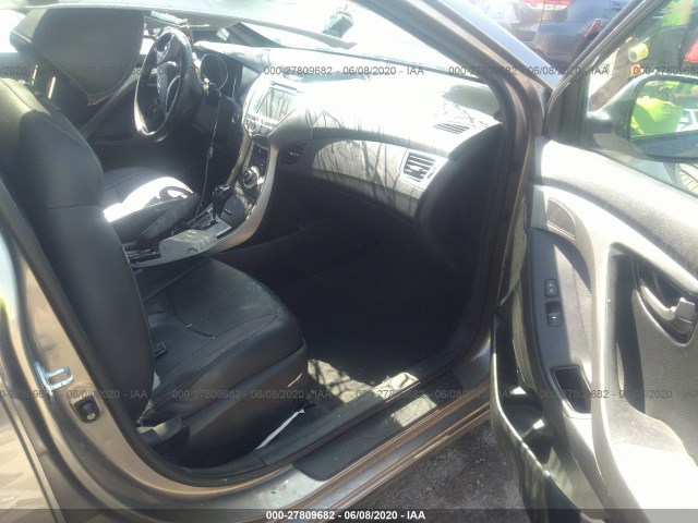 Photo 4 VIN: 5NPDH4AE8CH083454 - HYUNDAI ELANTRA 