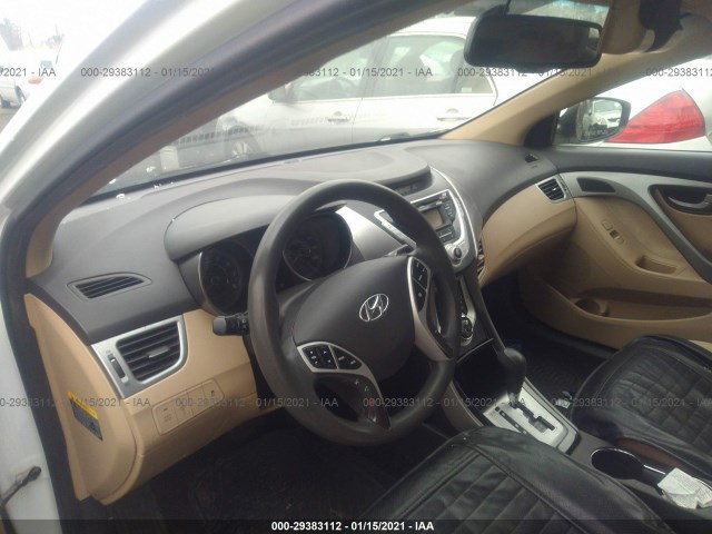 Photo 4 VIN: 5NPDH4AE8CH085219 - HYUNDAI ELANTRA 