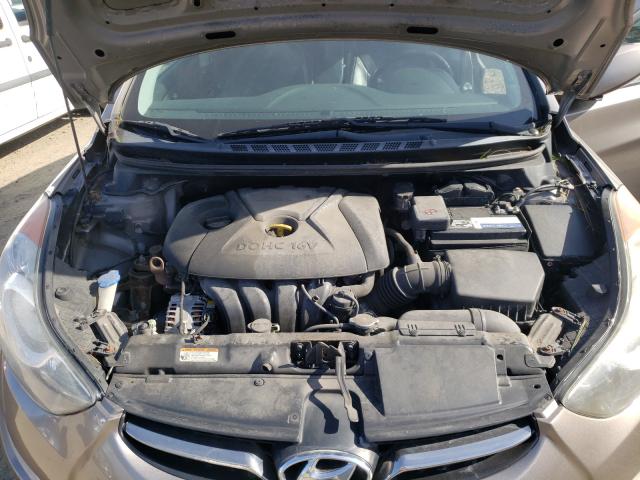 Photo 6 VIN: 5NPDH4AE8CH093241 - HYUNDAI ELANTRA GL 