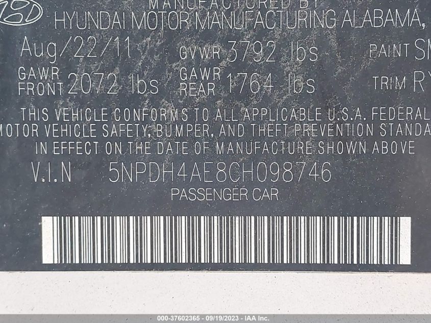 Photo 8 VIN: 5NPDH4AE8CH098746 - HYUNDAI ELANTRA 