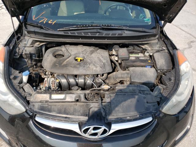 Photo 6 VIN: 5NPDH4AE8CH100981 - HYUNDAI ELANTRA GL 