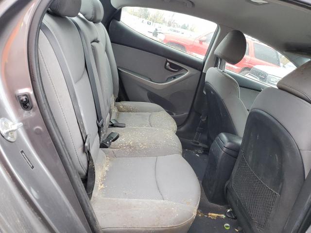 Photo 9 VIN: 5NPDH4AE8CH105470 - HYUNDAI ELANTRA GL 