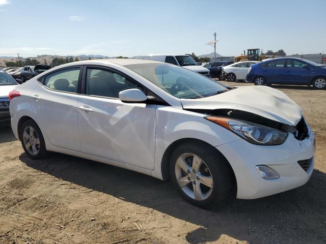 Photo 3 VIN: 5NPDH4AE8CH111785 - HYUNDAI ELANTRA 