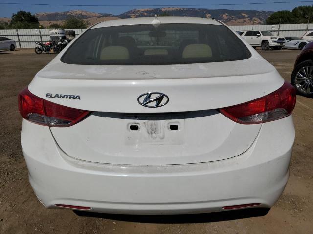 Photo 5 VIN: 5NPDH4AE8CH111785 - HYUNDAI ELANTRA 