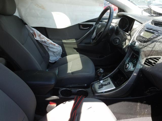 Photo 4 VIN: 5NPDH4AE8CH113245 - HYUNDAI ELANTRA GL 