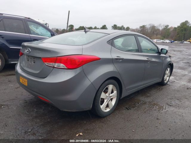 Photo 3 VIN: 5NPDH4AE8CH120678 - HYUNDAI ELANTRA 