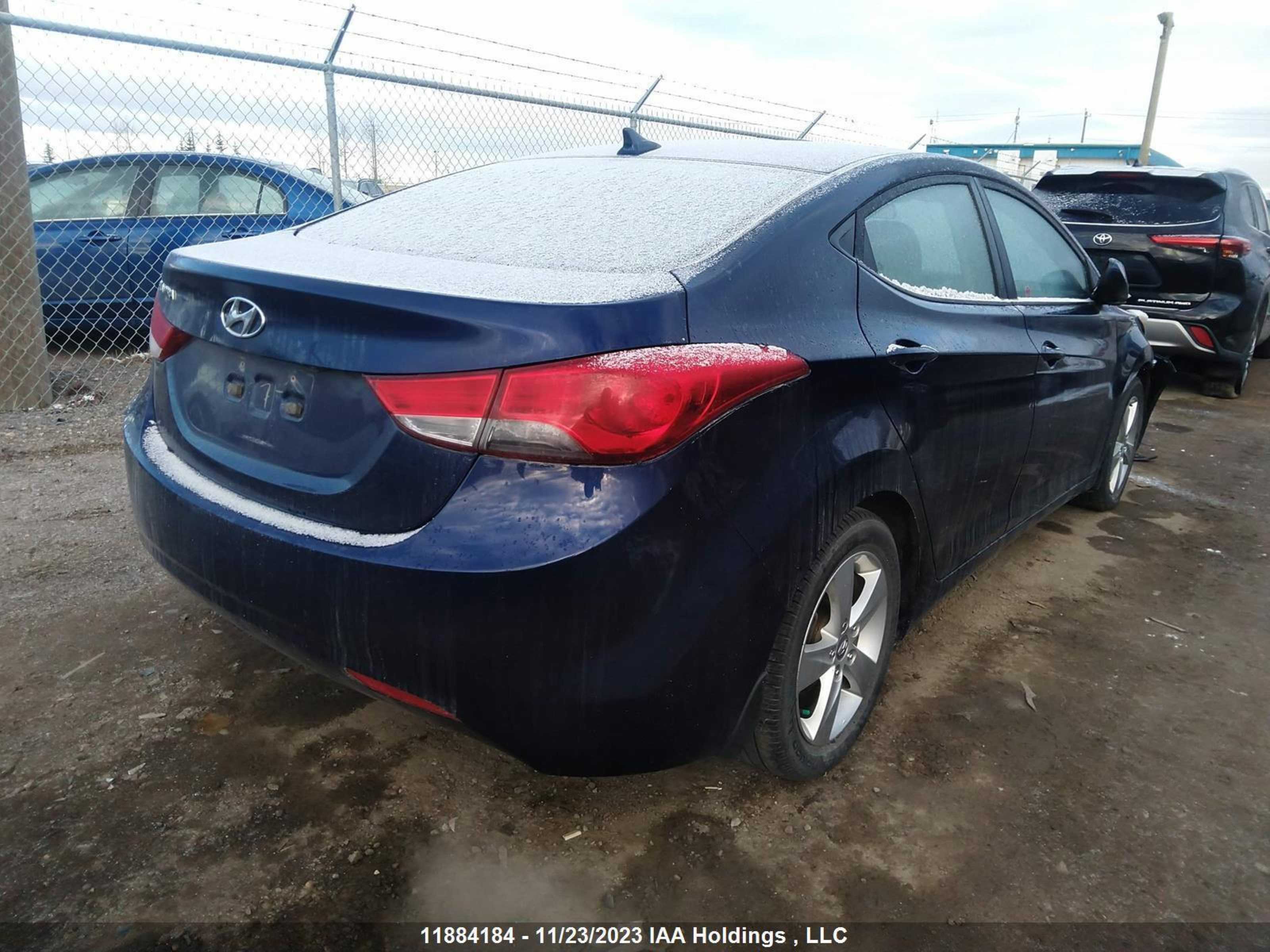 Photo 3 VIN: 5NPDH4AE8CH123175 - HYUNDAI ELANTRA 