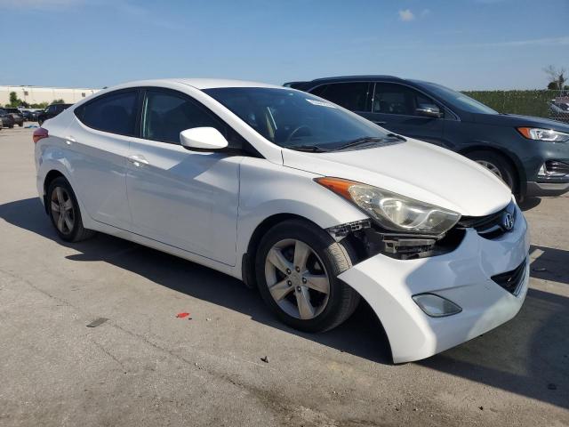 Photo 3 VIN: 5NPDH4AE8CH127176 - HYUNDAI ELANTRA 