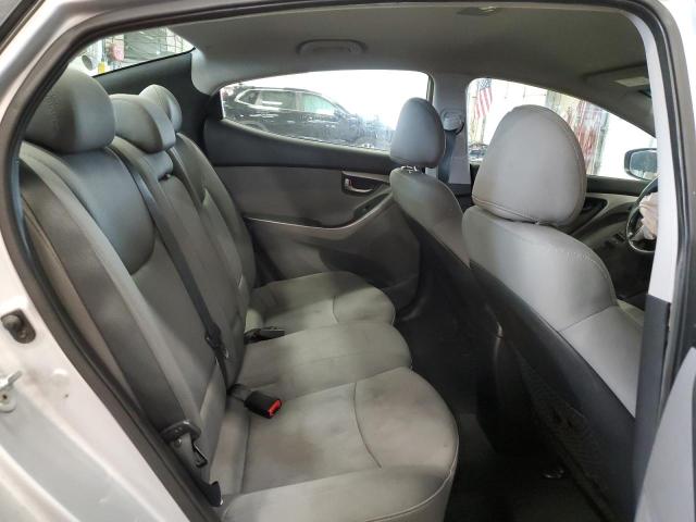 Photo 9 VIN: 5NPDH4AE8CH129770 - HYUNDAI ELANTRA 