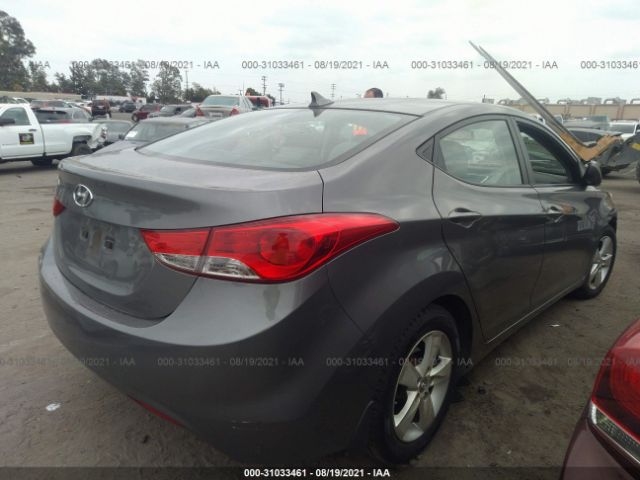 Photo 3 VIN: 5NPDH4AE8DH155917 - HYUNDAI ELANTRA 