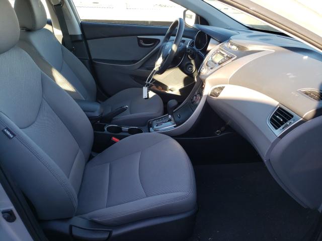 Photo 4 VIN: 5NPDH4AE8DH163886 - HYUNDAI ELANTRA GL 