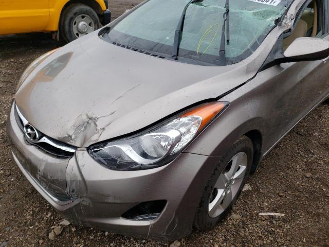 Photo 8 VIN: 5NPDH4AE8DH172992 - HYUNDAI ELANTRA 