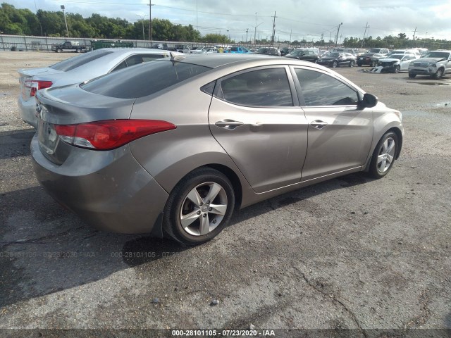 Photo 3 VIN: 5NPDH4AE8DH180610 - HYUNDAI ELANTRA 