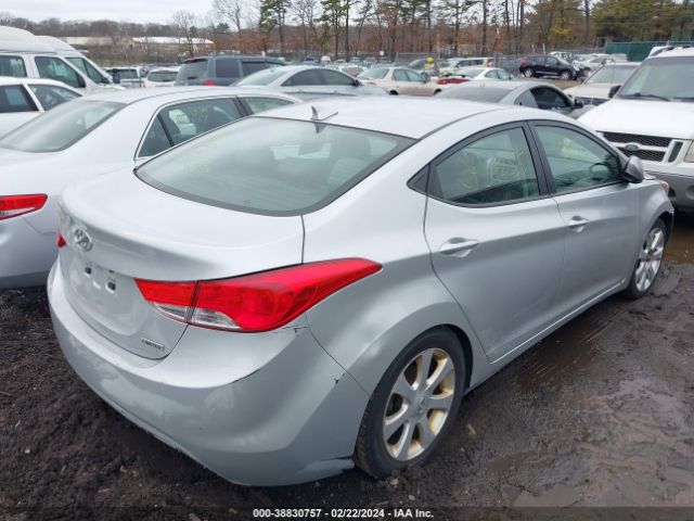 Photo 3 VIN: 5NPDH4AE8DH184219 - HYUNDAI ELANTRA 