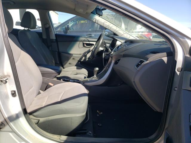 Photo 4 VIN: 5NPDH4AE8DH189694 - HYUNDAI ELANTRA GL 