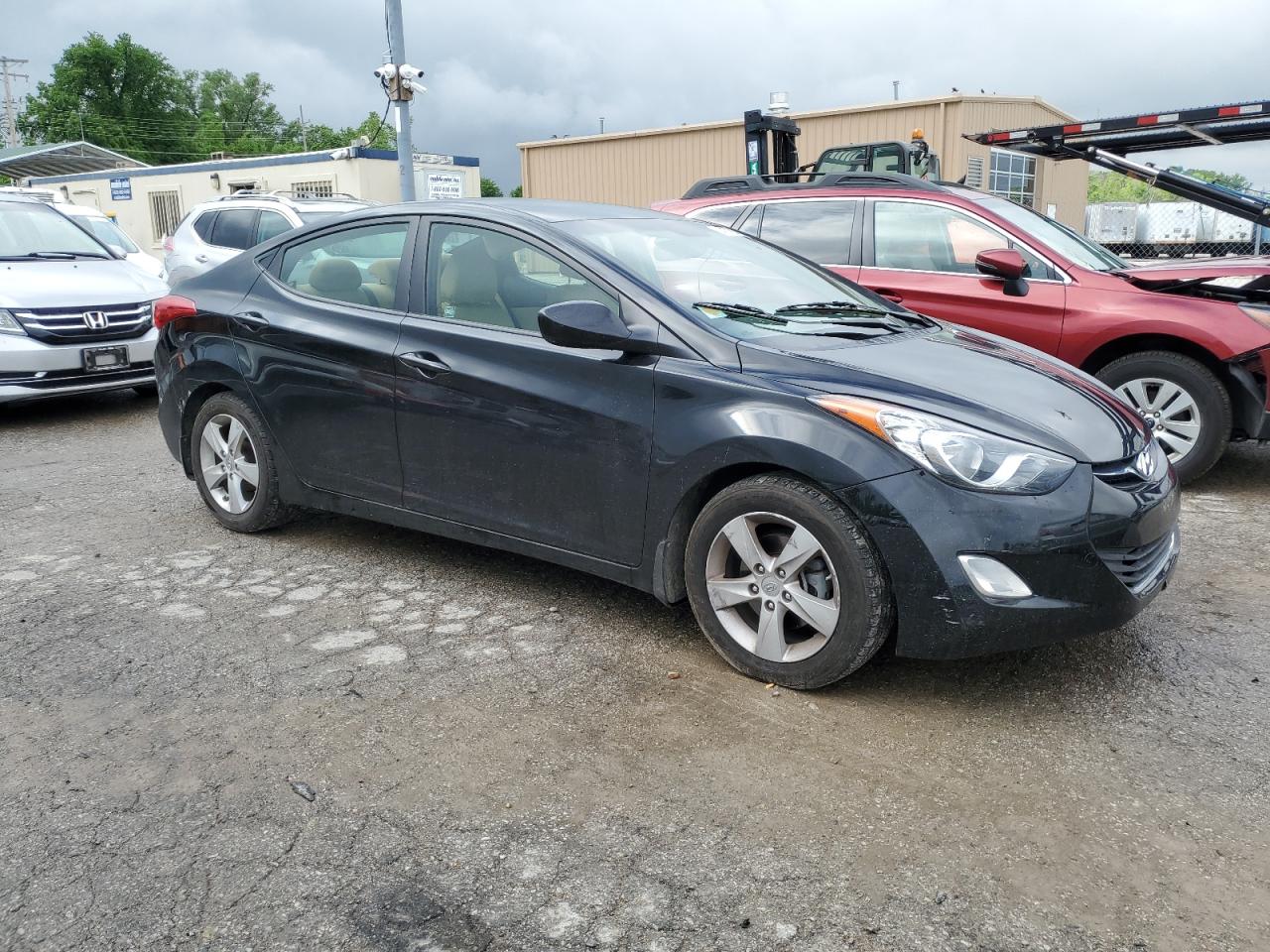 Photo 3 VIN: 5NPDH4AE8DH190831 - HYUNDAI ELANTRA 